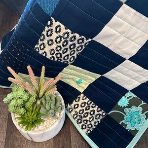 NEW Handmade patchwork quilt/throw/blanket blue and white